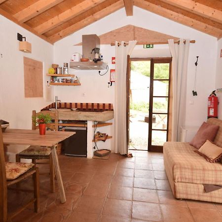 Quiet And Cottage In The Estate Casas Da Cerca Troviscais Εξωτερικό φωτογραφία